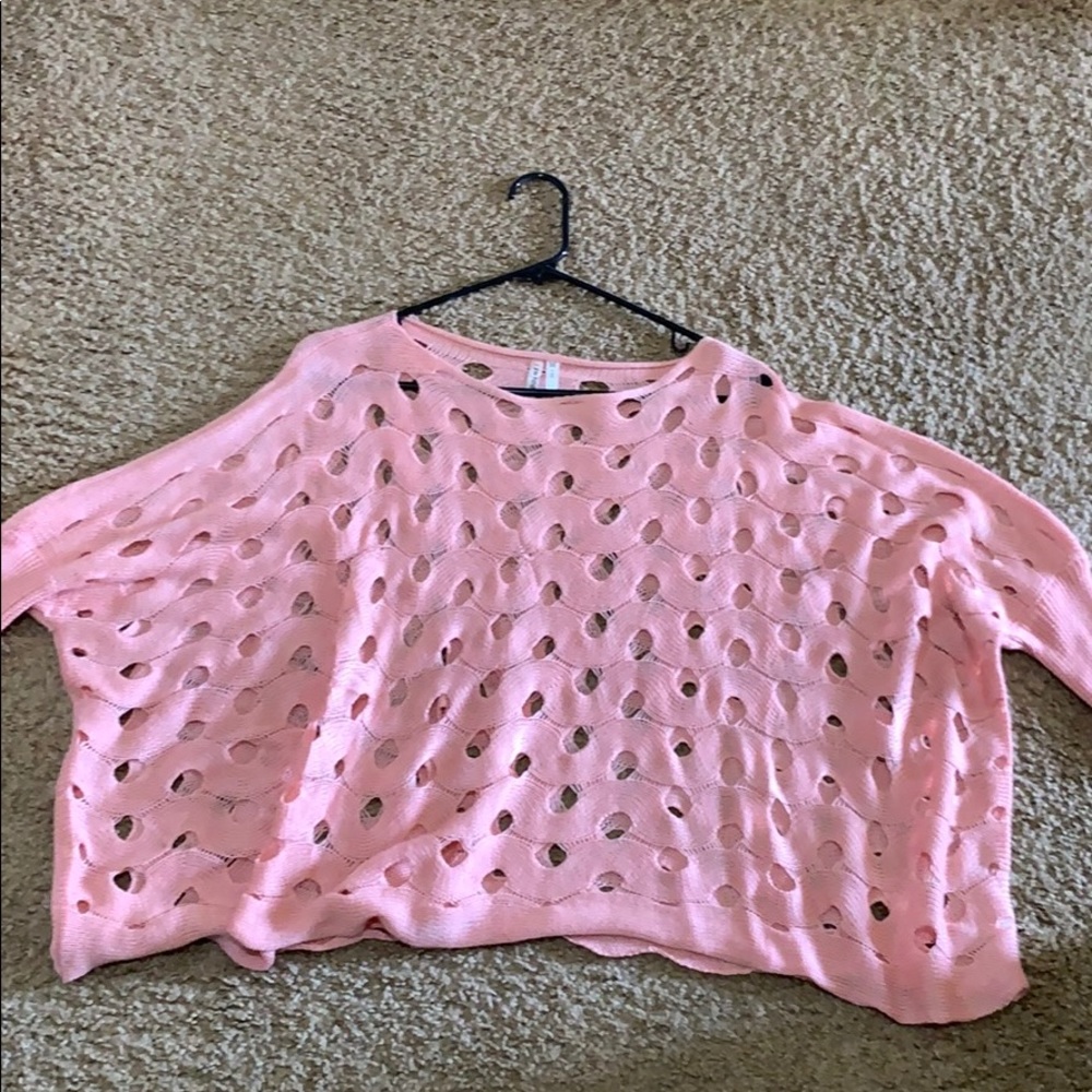 Medium pink crop sweater